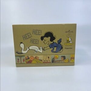 Hallmark Peanuts Gallery 2011 It’s Great When Someone Knows What Tickles You